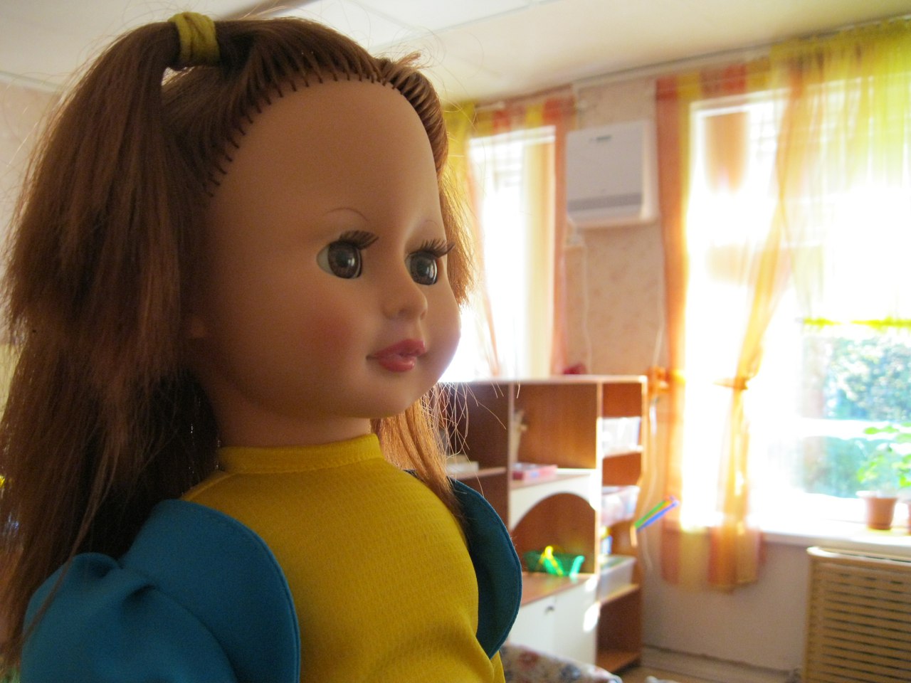 Бризер в детском саду кукла